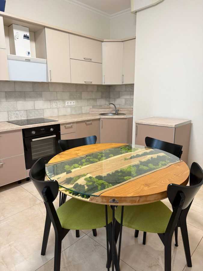 Продажа 3-комнатной квартиры 110 м², Владимира Антоновича ул., 103