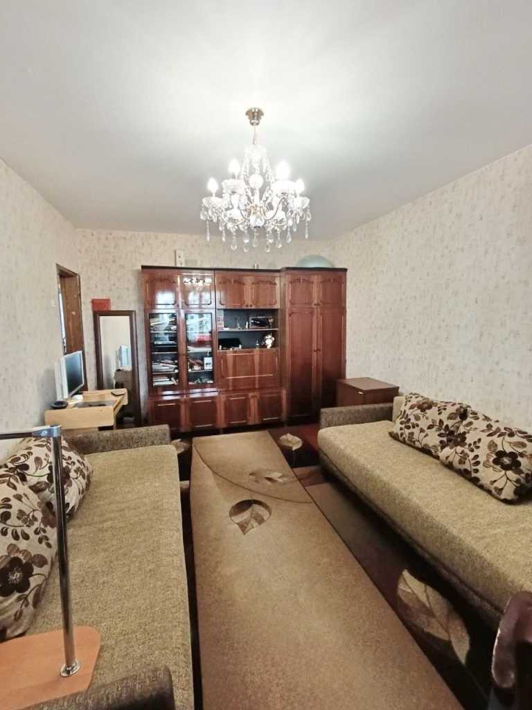Продаж 3-кімнатної квартири 72 м², Чорних Запорожців, 68