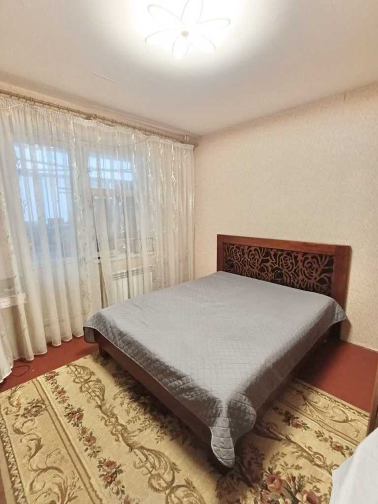 Продаж 3-кімнатної квартири 72 м², Чорних Запорожців, 68