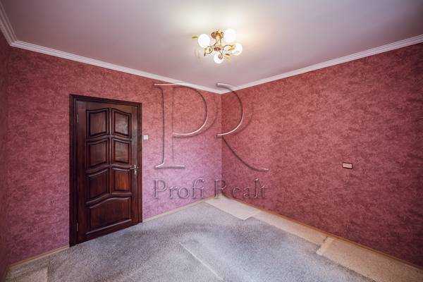 Продажа 3-комнатной квартиры 74 м², Драгоманова ул., 23