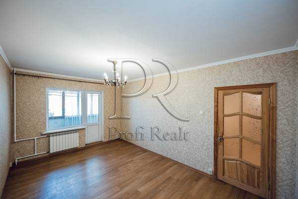 Продажа 3-комнатной квартиры 74 м², Драгоманова ул., 23