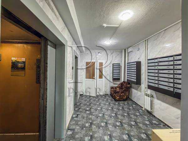 Продажа 3-комнатной квартиры 74 м², Драгоманова ул., 23