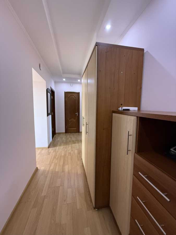 Оренда 2-кімнатної квартири 60 м², Олімпійська, 8Б