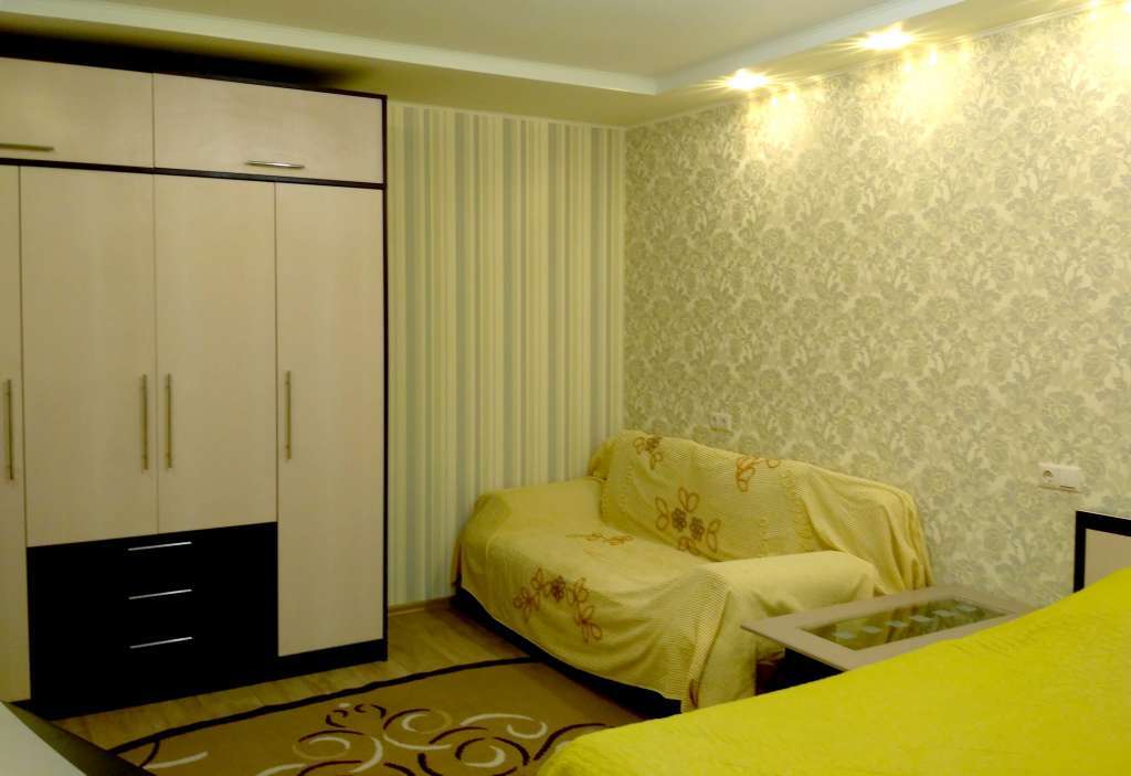 1-кімнатна квартира подобово 35 м², гайок, 237а