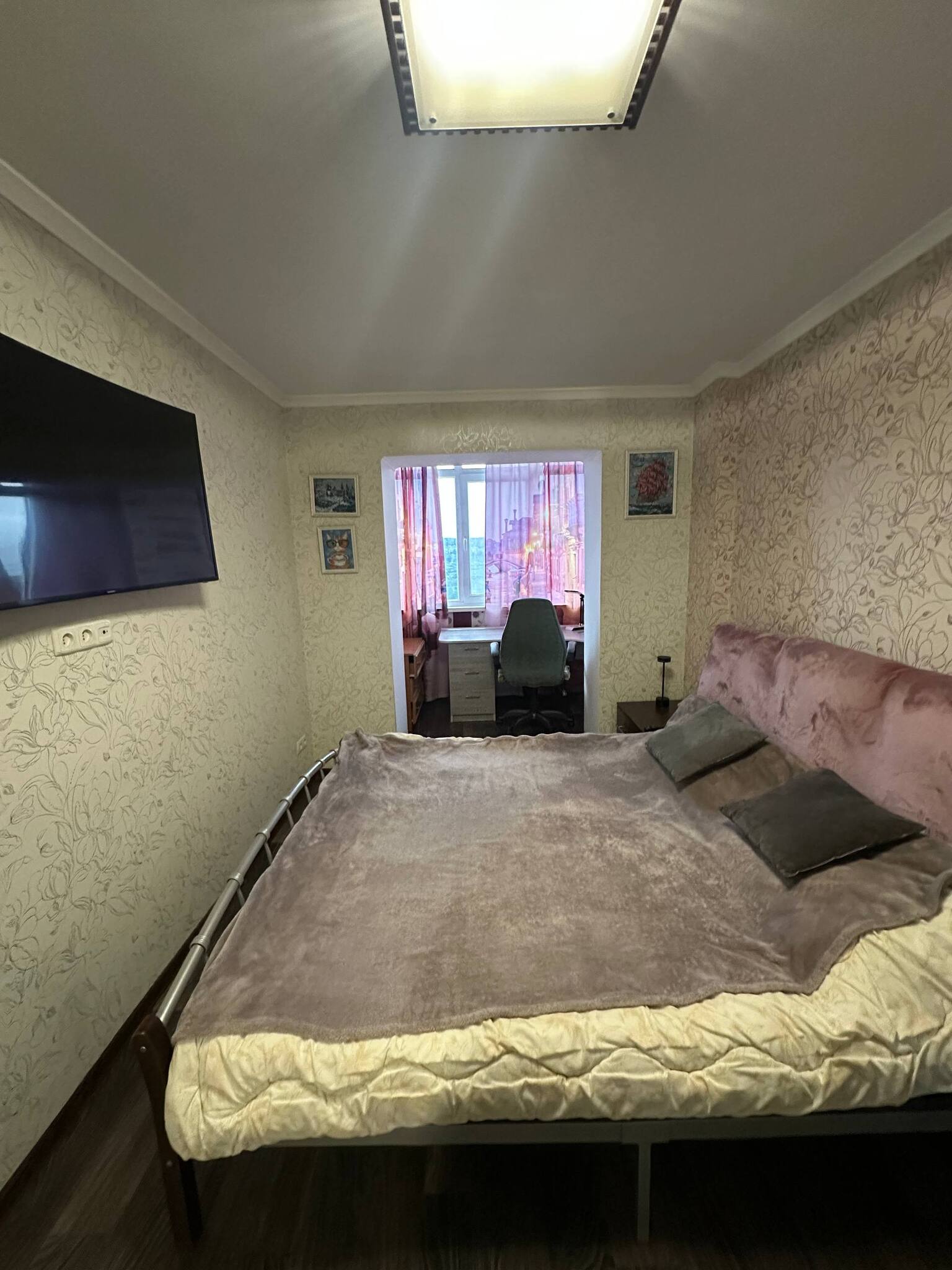 Оренда 2-кімнатної квартири 57 м², Гладкова вул.