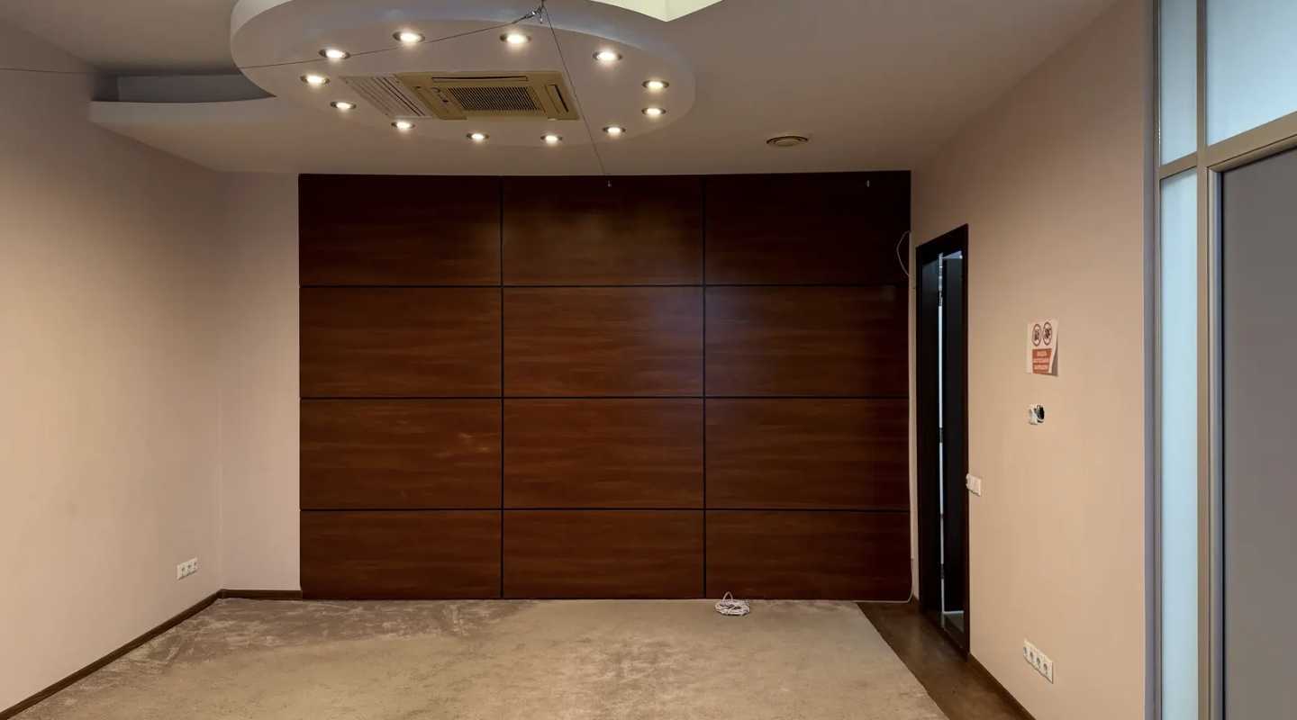 Продаж 5-кімнатної квартири 309 м², Музейний пров., 2