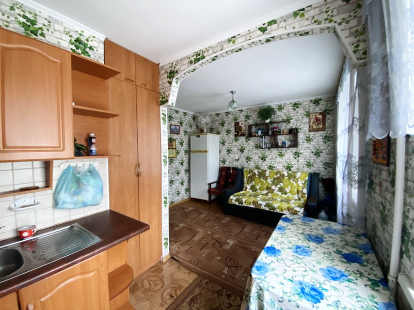 Продажа 3-комнатной квартиры 49 м², Богоявленский просп.