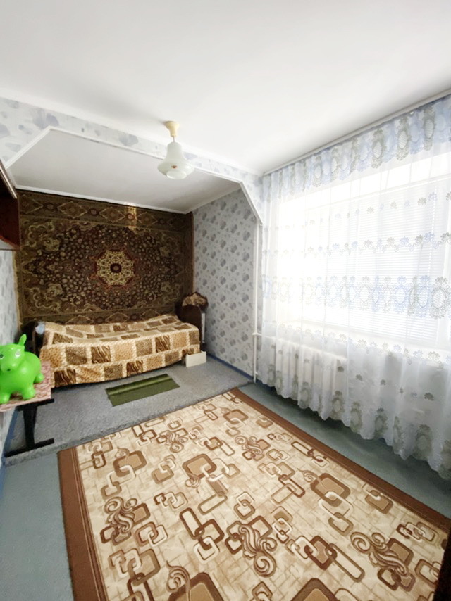 Продажа 3-комнатной квартиры 49 м², Богоявленский просп.