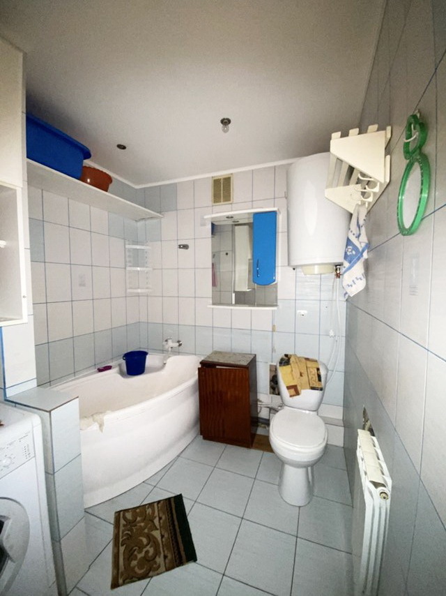 Продажа 3-комнатной квартиры 49 м², Богоявленский просп.
