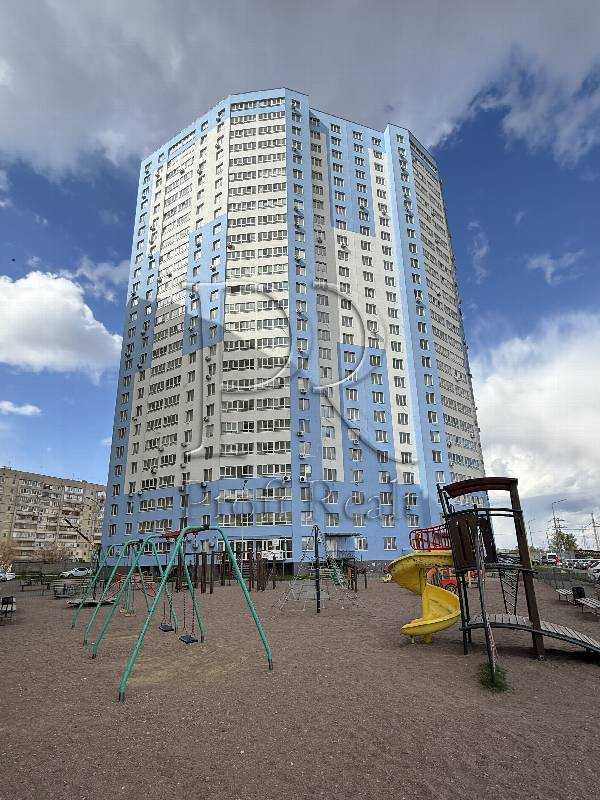 Продаж 3-кімнатної квартири 84 м², Сергія Москаленко вул., 55