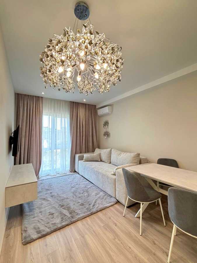 Продажа 1-комнатной квартиры 42 м², Михаила Максимовича ул., 24