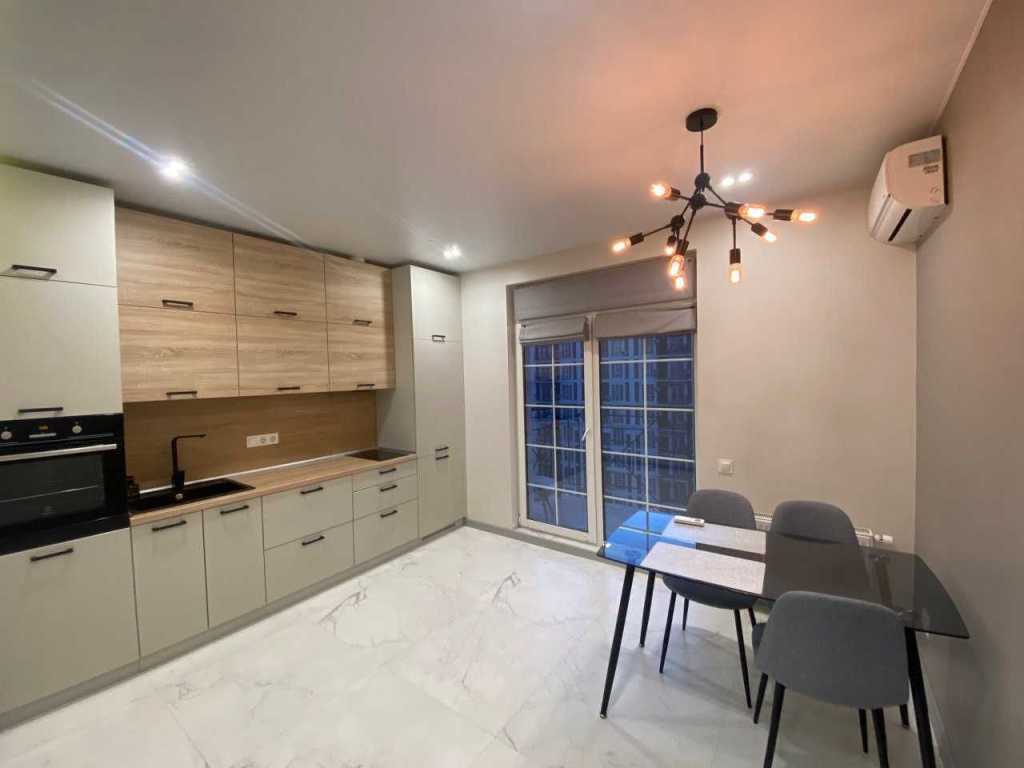 Продажа 1-комнатной квартиры 45 м², Михаила Максимовича ул., 24Б