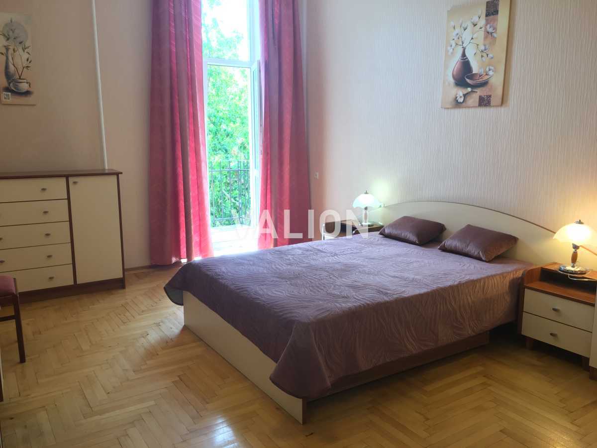 Аренда 3-комнатной квартиры 95 м², Малая Житомирская ул., 5