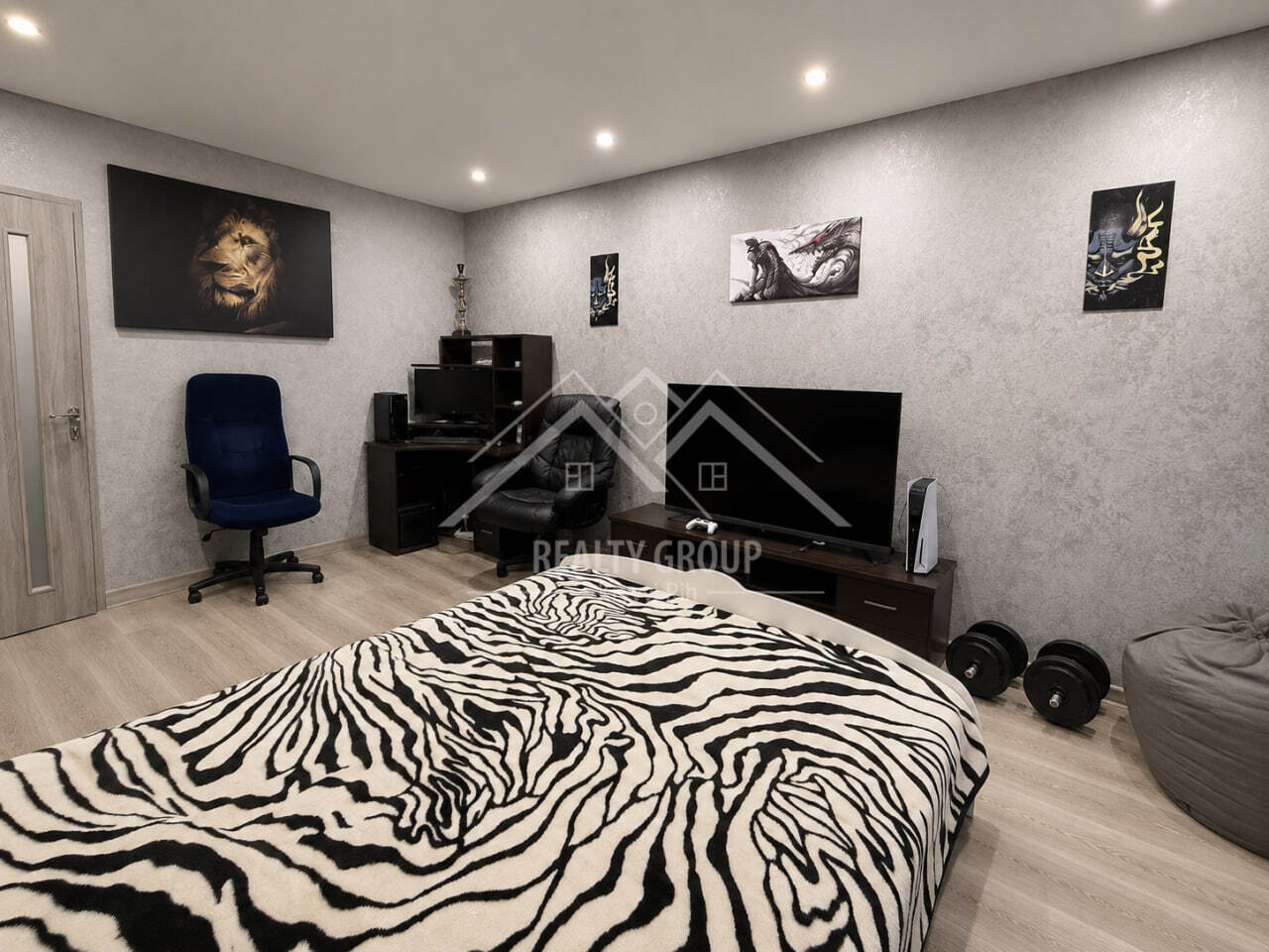 Продаж 2-кімнатної квартири 48.9 м², Гірницький мкрн вул.
