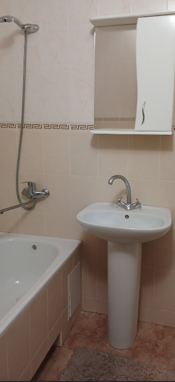 Оренда 1-кімнатної квартири 42 м², Михайла Максимовича вул., 7