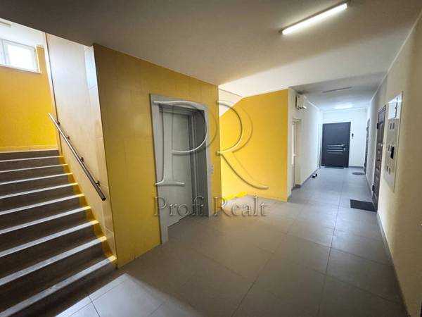 Продаж 1-кімнатної квартири 32 м², Юрія Липи вул., 6