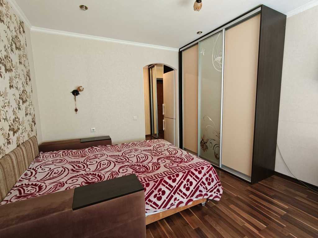 Оренда 1-кімнатної квартири 25 м², Академіка Навашина вул., 13
