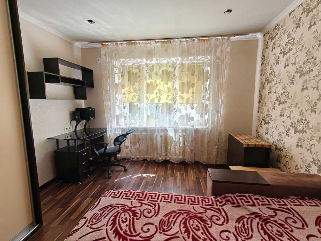 Оренда 1-кімнатної квартири 25 м², Академіка Навашина вул., 13