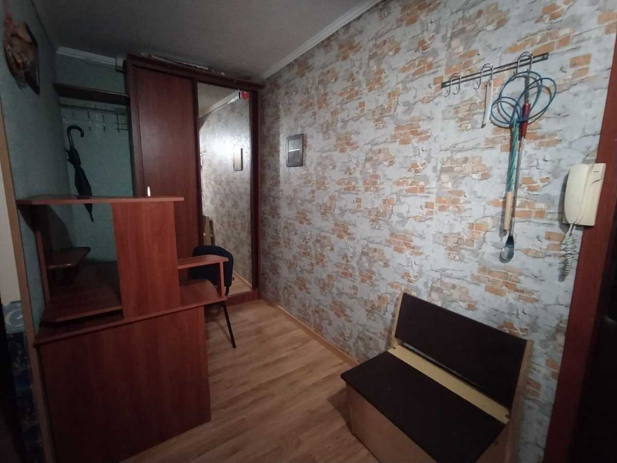 Оренда 1-кімнатної квартири 30 м², Перова бул.