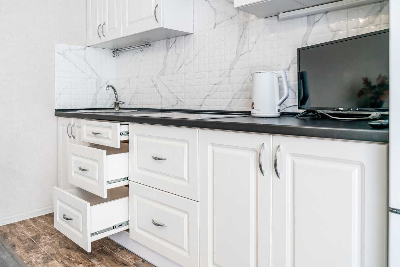 Оренда 1-кімнатної квартири 31 м², Салютна вул., 2к1