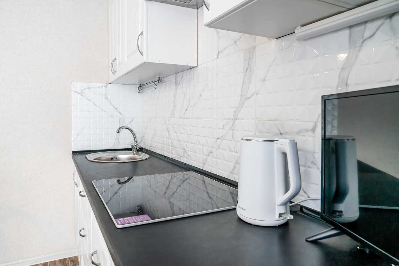 Оренда 1-кімнатної квартири 31 м², Салютна вул., 2к1
