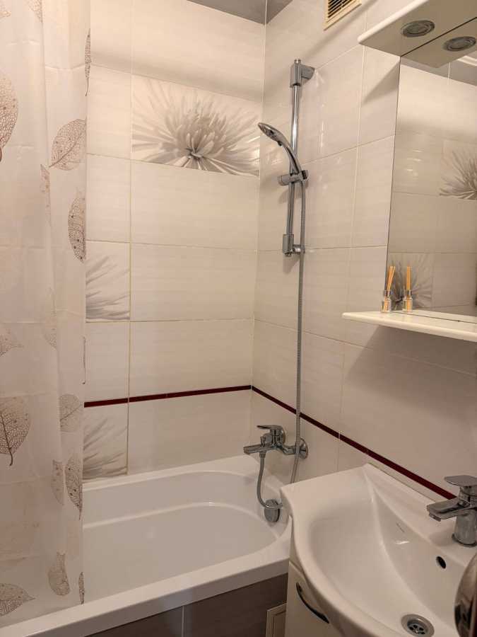 Продаж 2-кімнатної квартири 53.1 м², Ярослава Івашкевича вул., 5