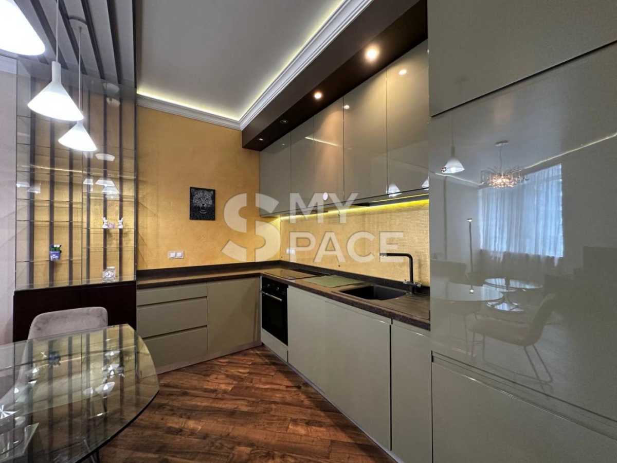 Продажа 3-комнатной квартиры 108 м², Щорса, 44А