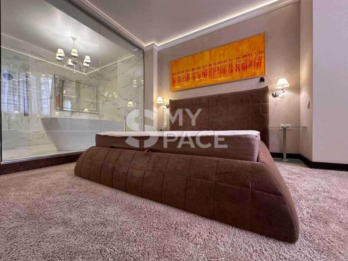 Продажа 3-комнатной квартиры 108 м², Щорса, 44А
