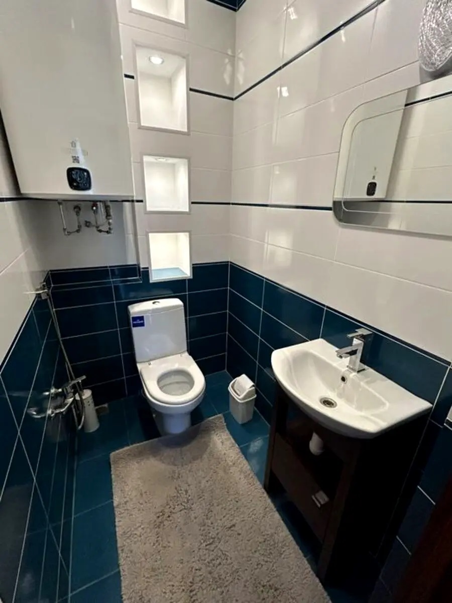 Оренда 2-кімнатної квартири 90 м², Кирилівська вул., 85/87А