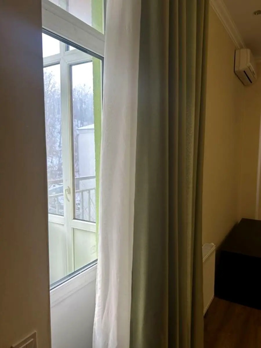 Оренда 2-кімнатної квартири 90 м², Кирилівська вул., 85/87А