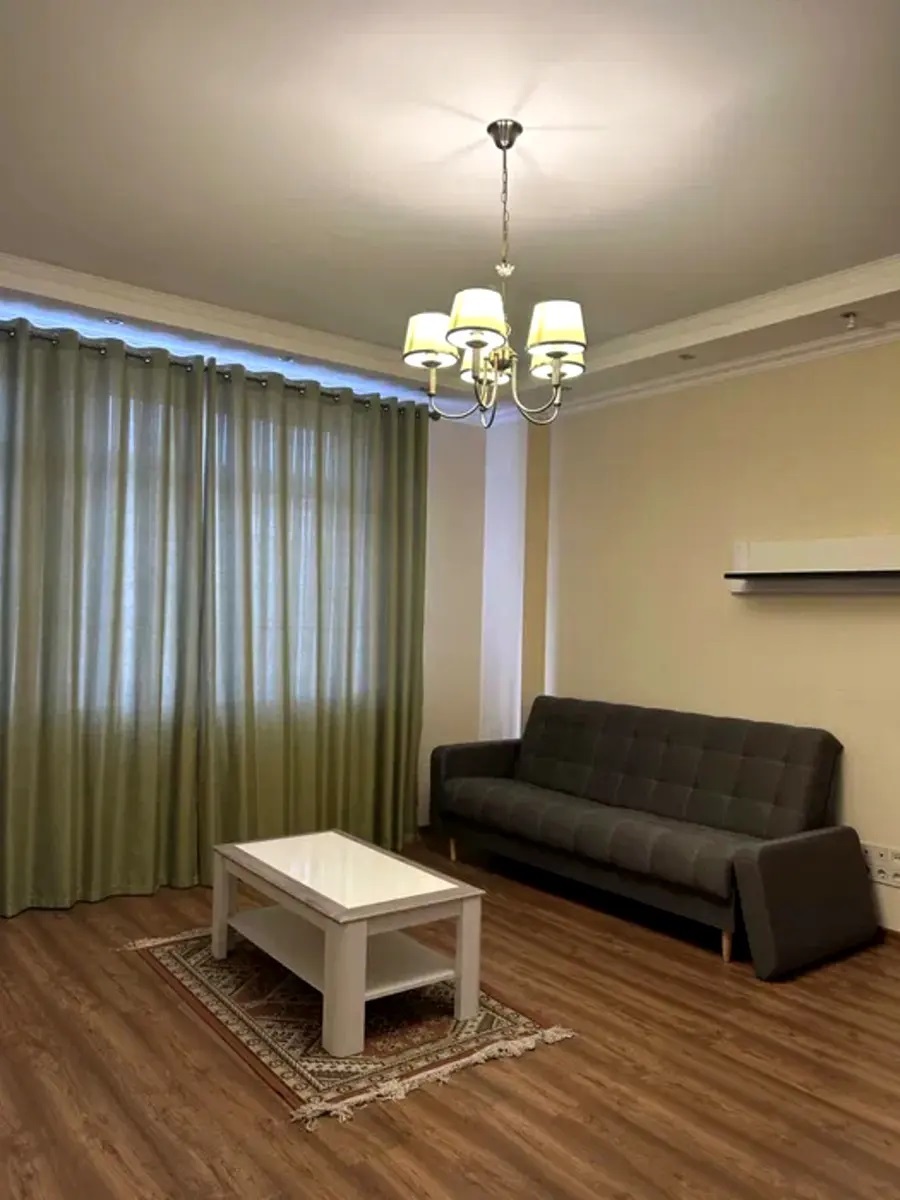 Оренда 2-кімнатної квартири 90 м², Кирилівська вул., 85/87А