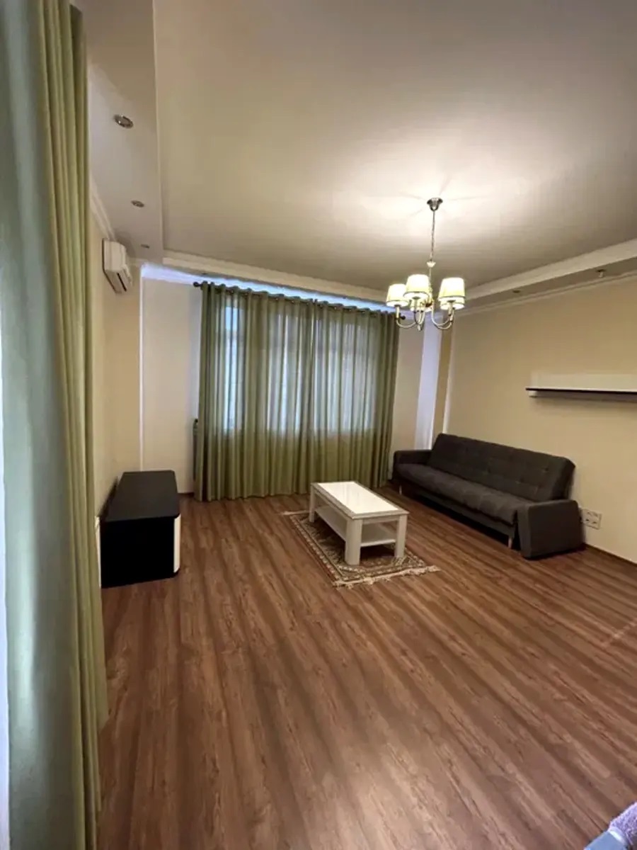 Оренда 2-кімнатної квартири 90 м², Кирилівська вул., 85/87А