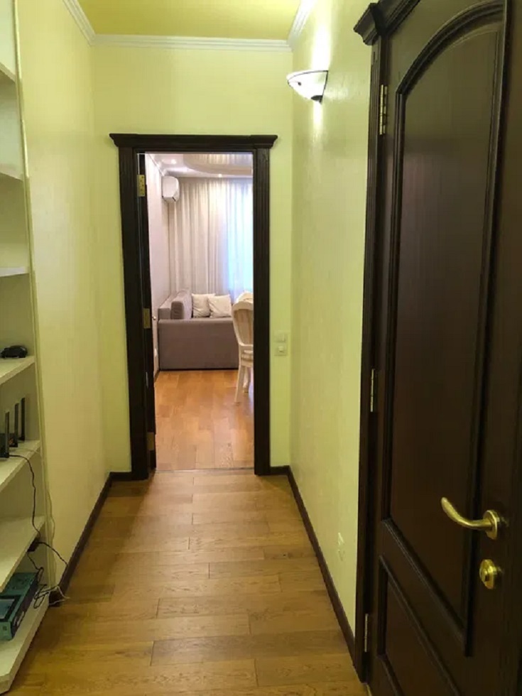 Оренда студії 75 м², Вишгородська вул., 45/14