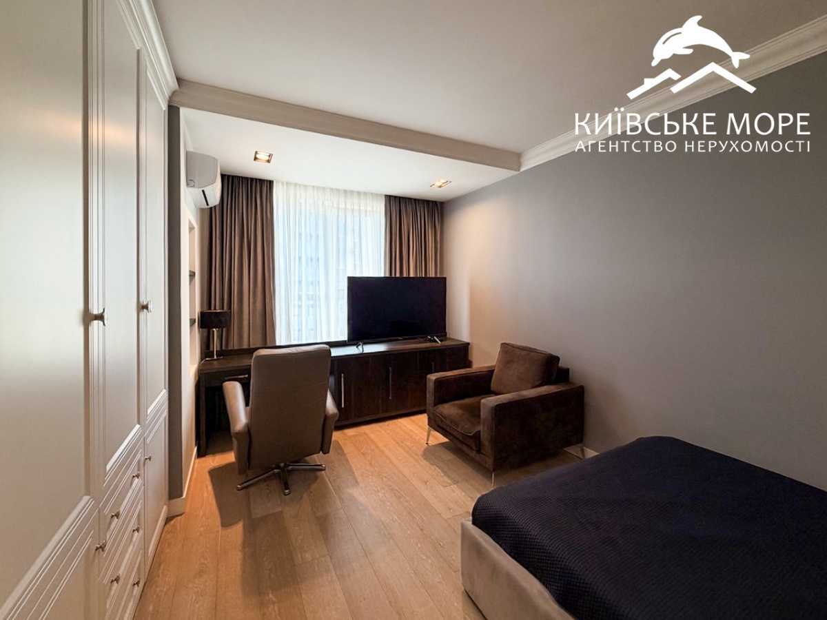 Оренда 3-кімнатної квартири 94 м², Воскресенська вул., 18Б