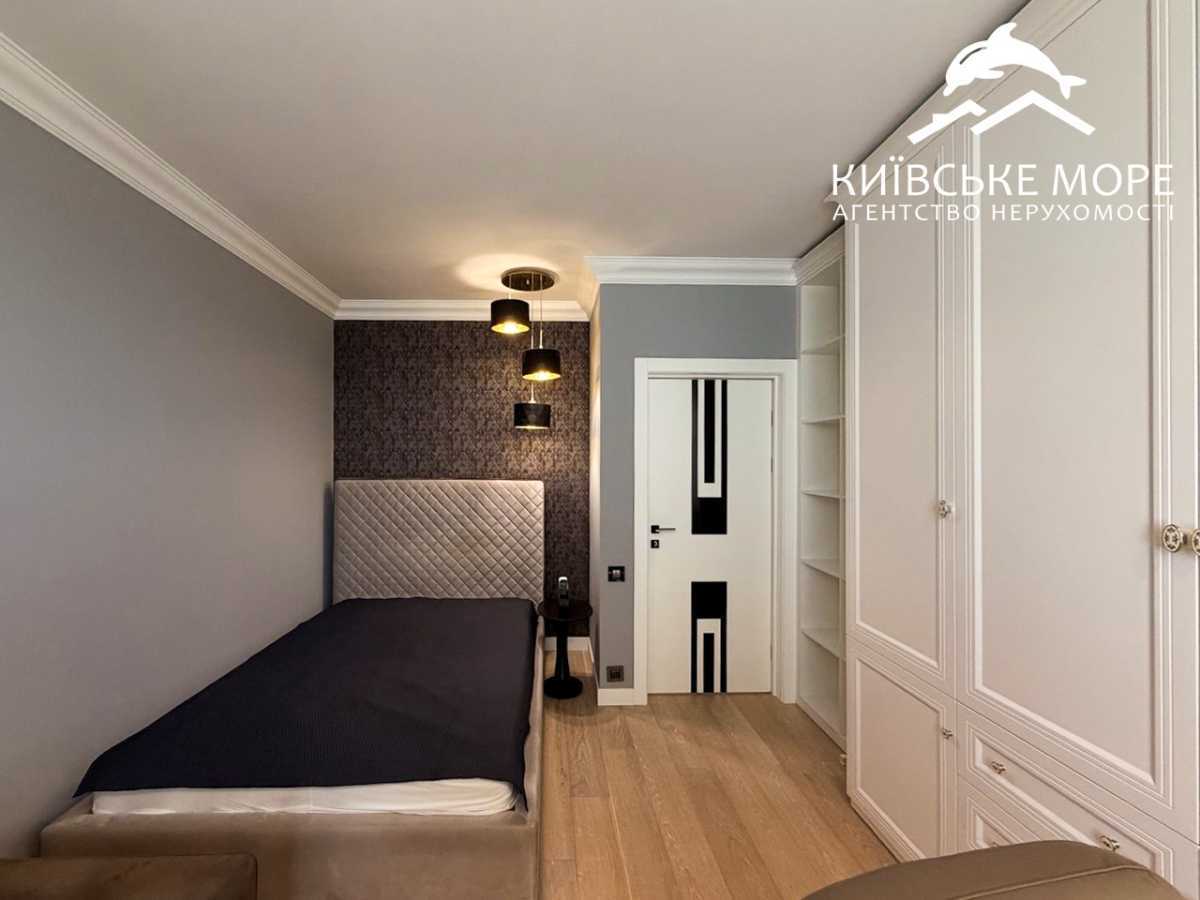 Оренда 3-кімнатної квартири 94 м², Воскресенська вул., 18Б