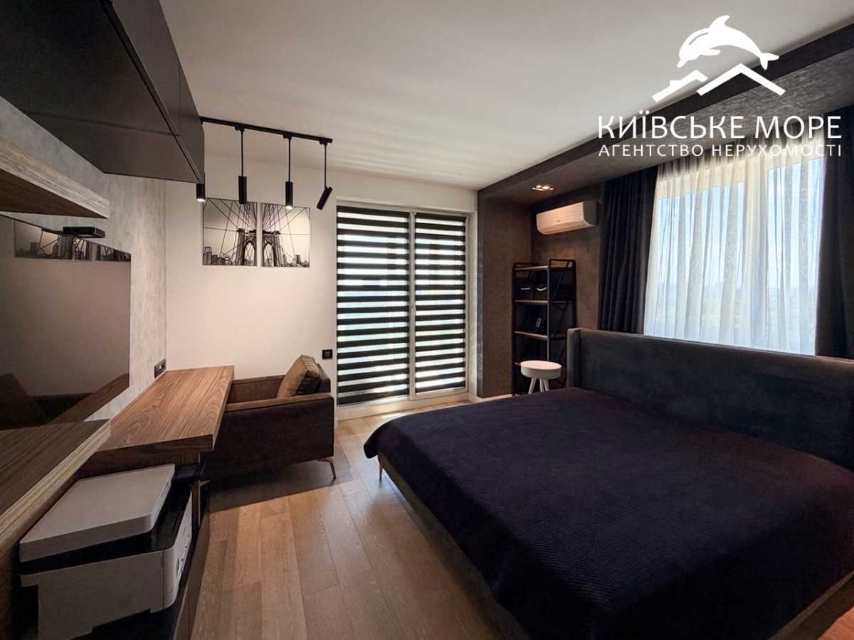 Оренда 3-кімнатної квартири 94 м², Воскресенська вул., 18Б