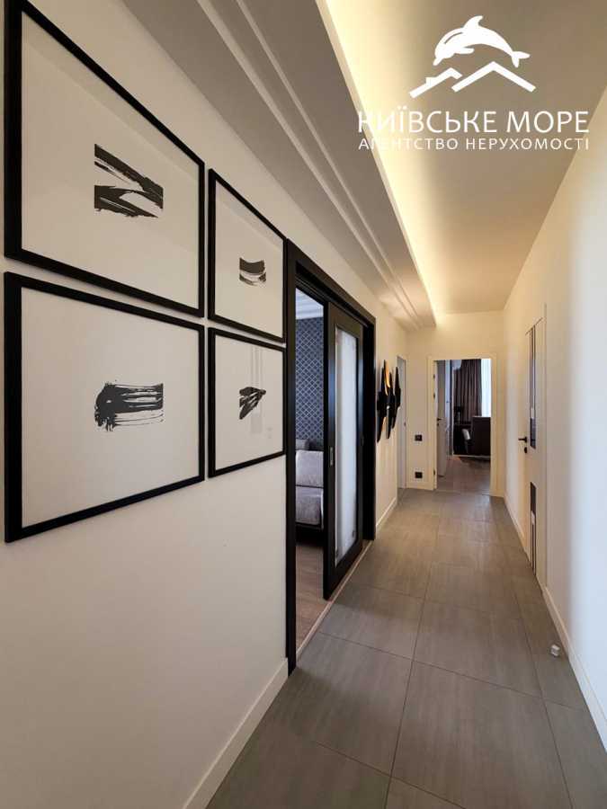 Оренда 3-кімнатної квартири 94 м², Воскресенська вул., 18Б