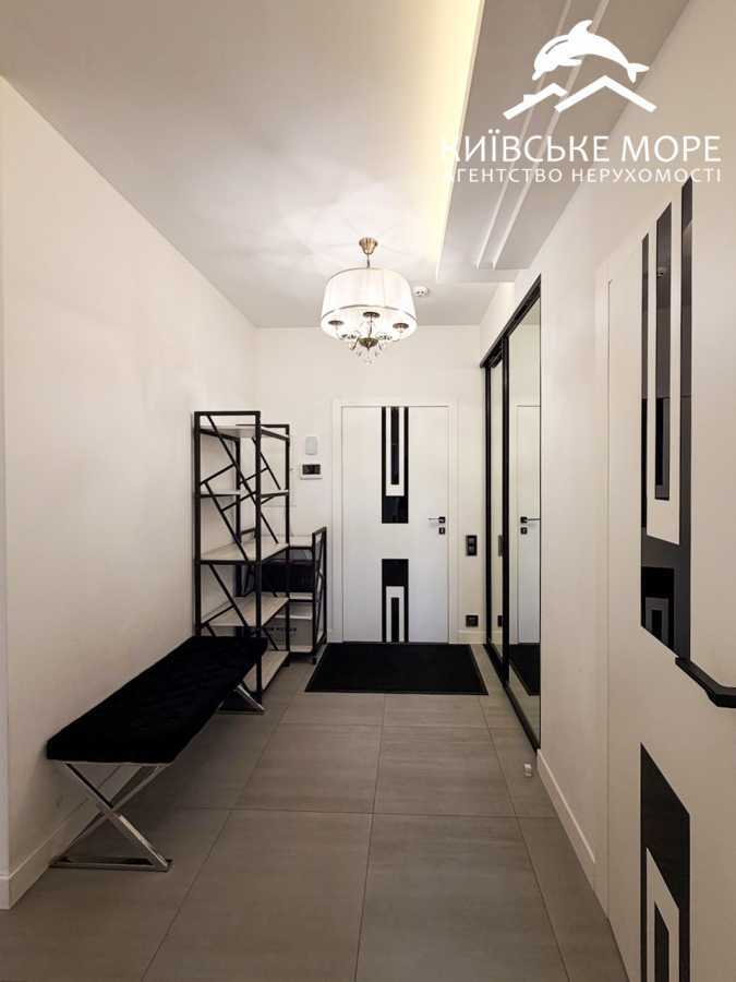 Оренда 3-кімнатної квартири 94 м², Воскресенська вул., 18Б