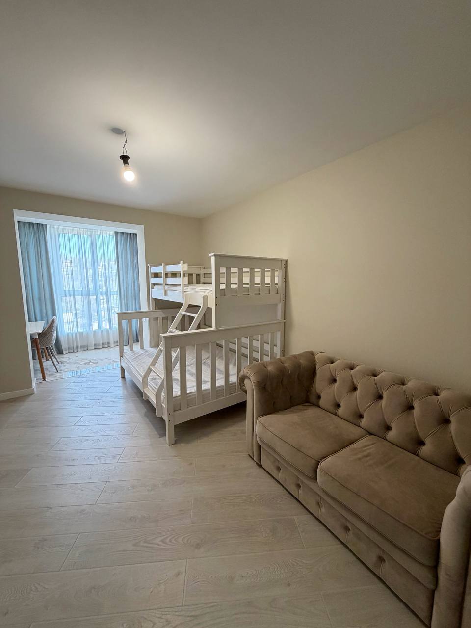 Продажа 3-комнатной квартиры 106 м², Мандрыковская ул.