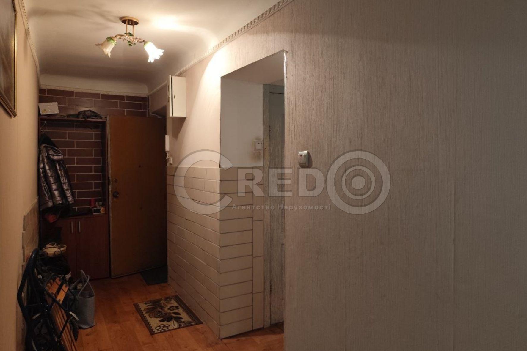 Продаж 4-кімнатної квартири 90 м², Салтиківська вул.