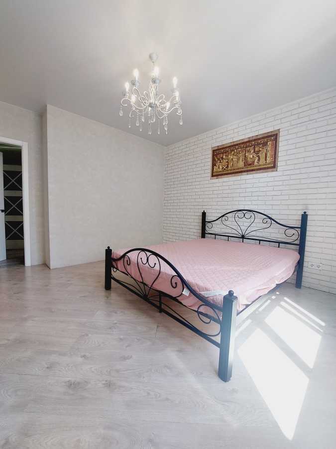 Оренда 2-кімнатної квартири 75 м², Воскресенська вул., 16А