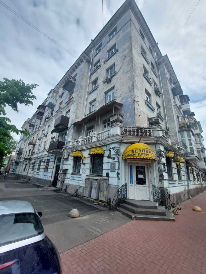 Оренда 2-кімнатної квартири 75 м², Братська вул., 10
