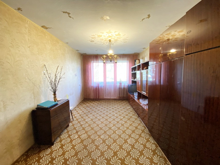 Продажа 3-комнатной квартиры 57 м², Южная ул.