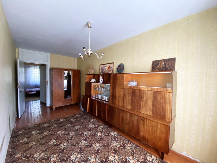 Продажа 3-комнатной квартиры 57 м², Южная ул.