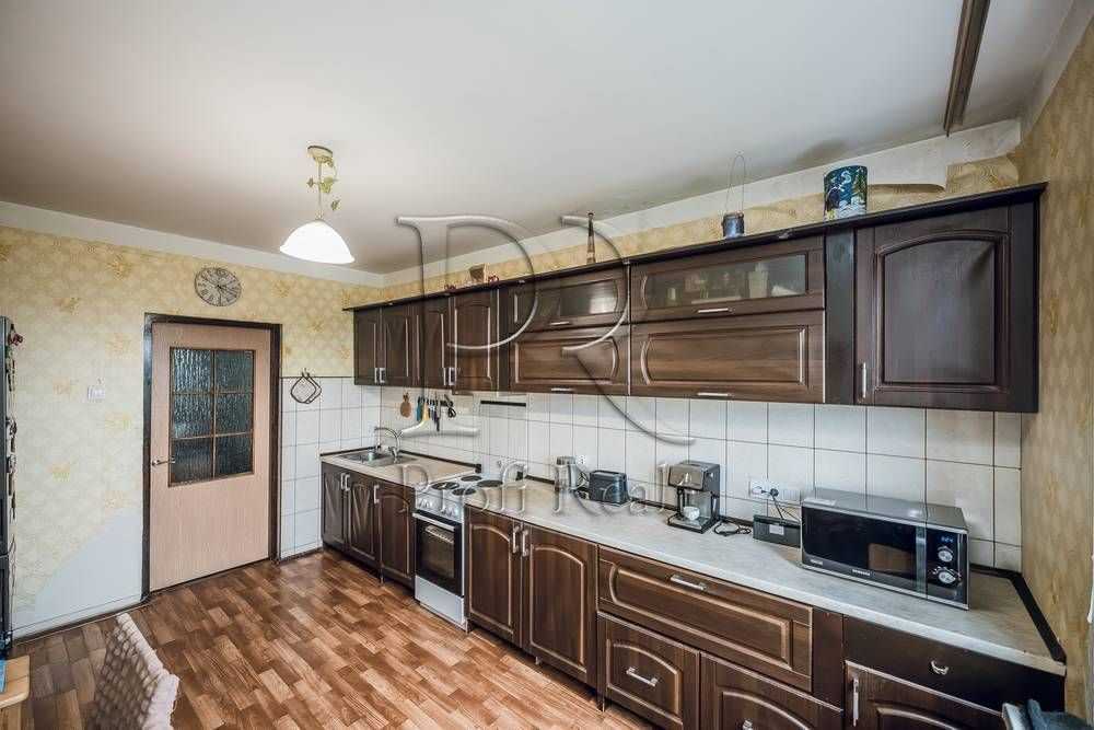 Продаж 3-кімнатної квартири 90 м², Бакинська вул., 37Г