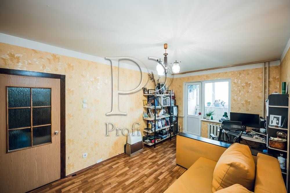 Продаж 3-кімнатної квартири 90 м², Бакинська вул., 37Г