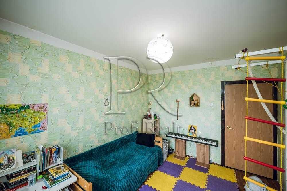 Продаж 3-кімнатної квартири 90 м², Бакинська вул., 37Г