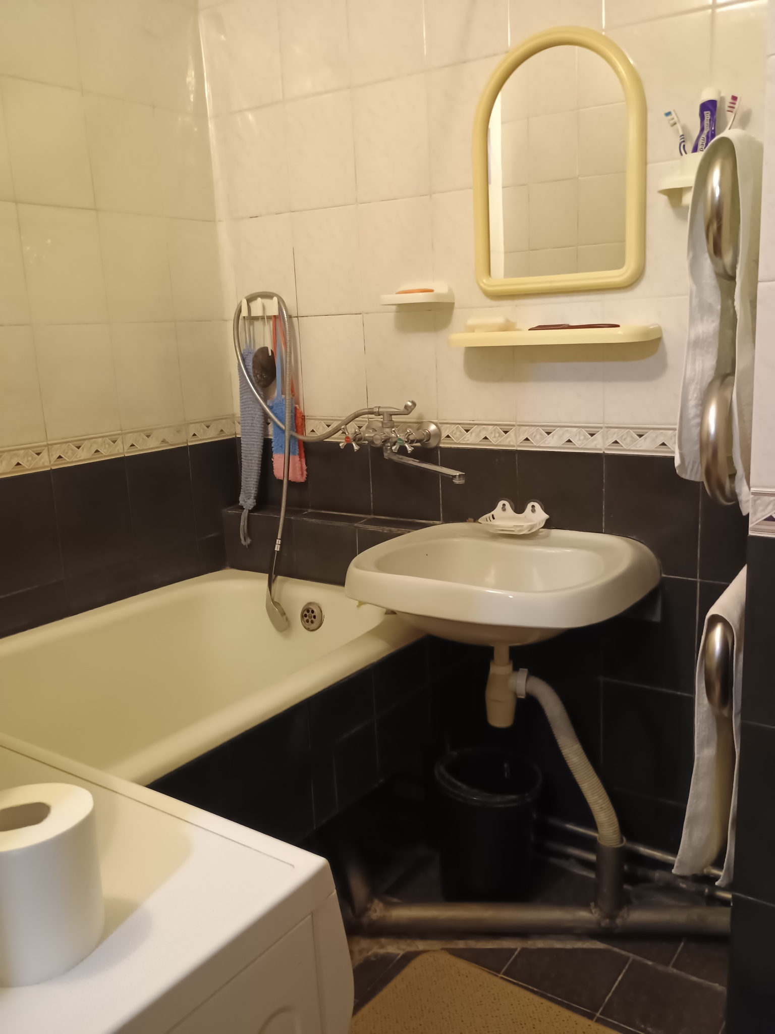 Продаж 3-кімнатної квартири 77 м², Свято-Покровська вул.