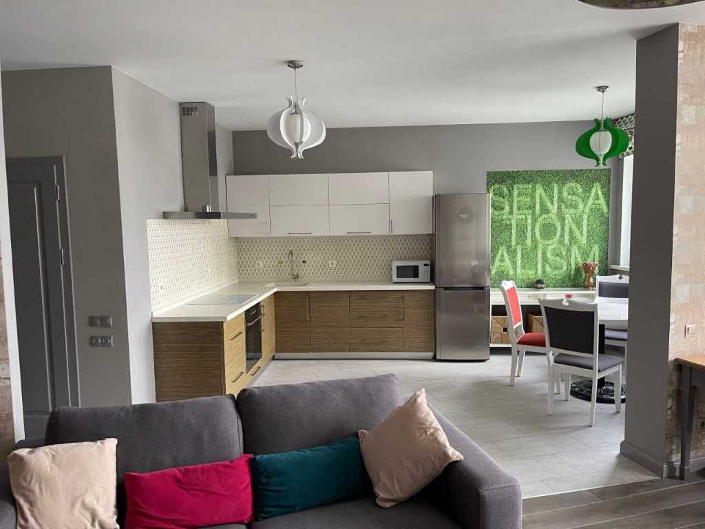 Аренда 2-комнатной квартиры 76 м², Степана Бандеры просп., 2Д