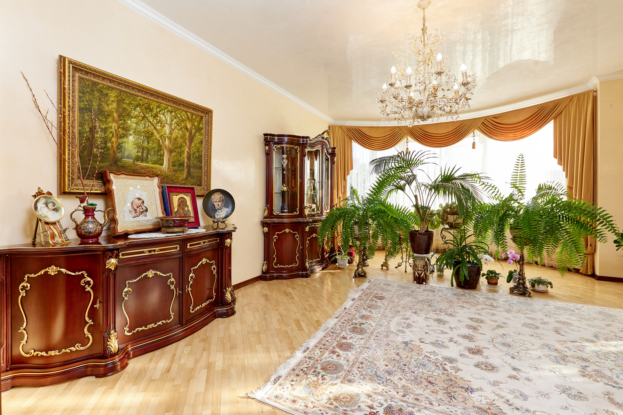 Оренда 4-кімнатної квартири 210 м², Старонаводницька вул., 13